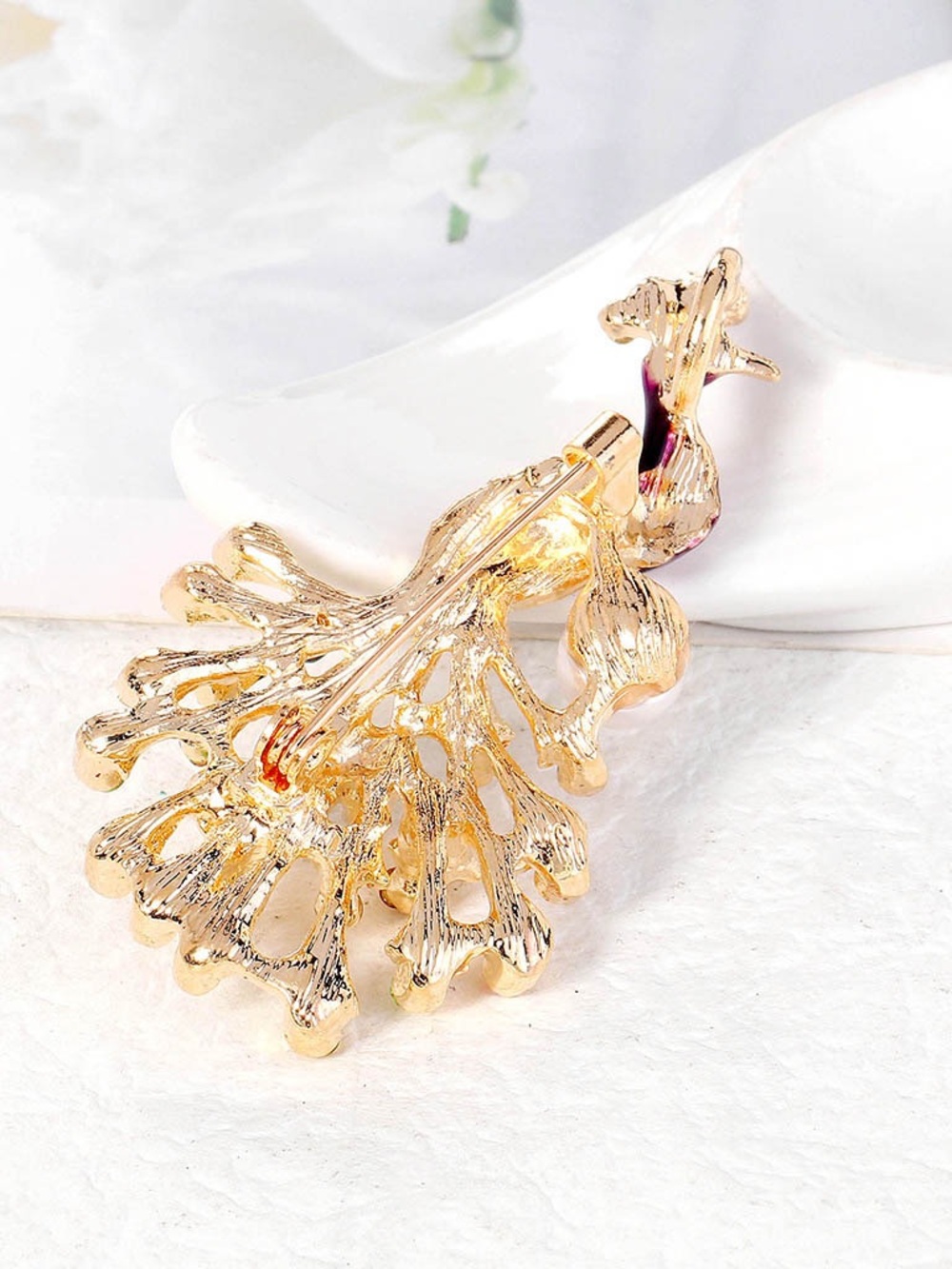 Vintage Style Peacock Brooch Colorful Enamel Bird. - Picture 2 of 4
